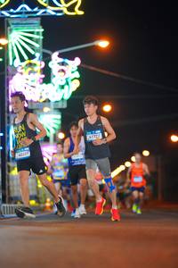 BIB: 40339, 41772
                            <button type="button" onclick="openModal(23115885)" class="btn btn-primary btn-sm float-right btn-popup" data-toggle="modal" data-target=".modal-high-quality">
                        <i class="fas fa-shopping-cart"></i> Add to Cart
                    </button>
                                            <button type="button" onclick="isThisMe(23115885, true)" class="btn btn-success btn-sm float-right btn-popup btn-isme hidden" data-toggle="tooltip" data-placement="bottom" title="นี่คือรูปของคุณใช่ไหม คลิกที่นี่เพื่อเอาเข้าอัลบั้ม">
                        <i class="fas fa-plus"></i> Add to album
                    </button>
                    <button type="button" onclick="isThisMe(23115885, false)" class="btn btn-warning btn-sm float-right btn-popup btn-isnotme hidden">
                        <i class="fas fa-ban"></i> Remove from album
                    </button>